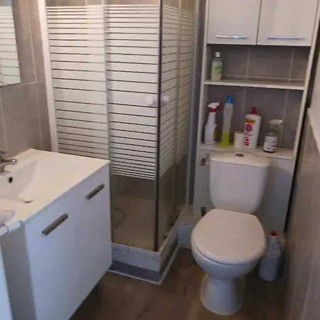 T2,1chambre,balcon,parking,10 Minutes Plage,linge Fournis Apartmán *