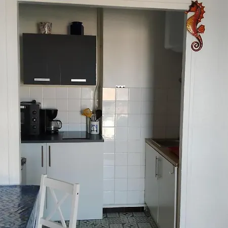 Apartment Appartement T2 Confort,Parking,Balcon,Pres Parc Des Expositions,10 Minutes Plage Perpignan