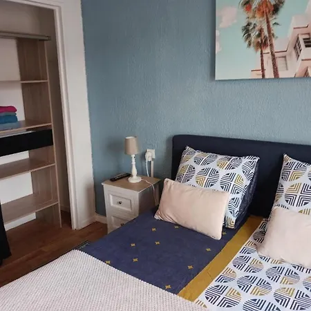 T2 Confort,1 Grande Chambre,parking,balcon,près Parc Des Expositions, Appartamento