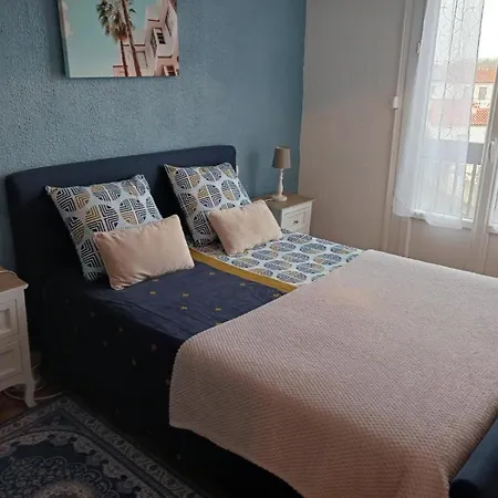 T2 Confort,1 Grande Chambre,parking,balcon,près Parc Des Expositions, *